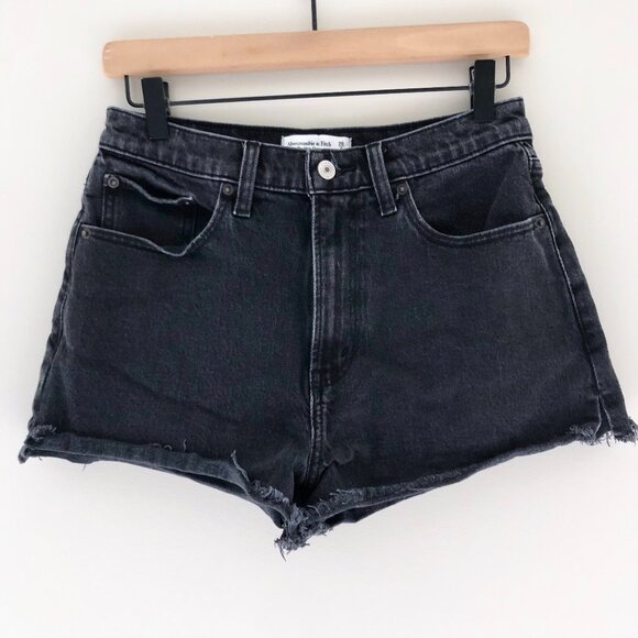 Abercrombie & Fitch Curve Love High Rise Mom Short - Picture 1 of 7